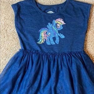 Girls dress
